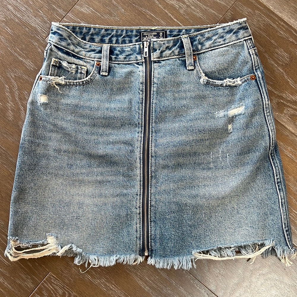 Abercrombie zip front skirt new without tags size 28 (6)